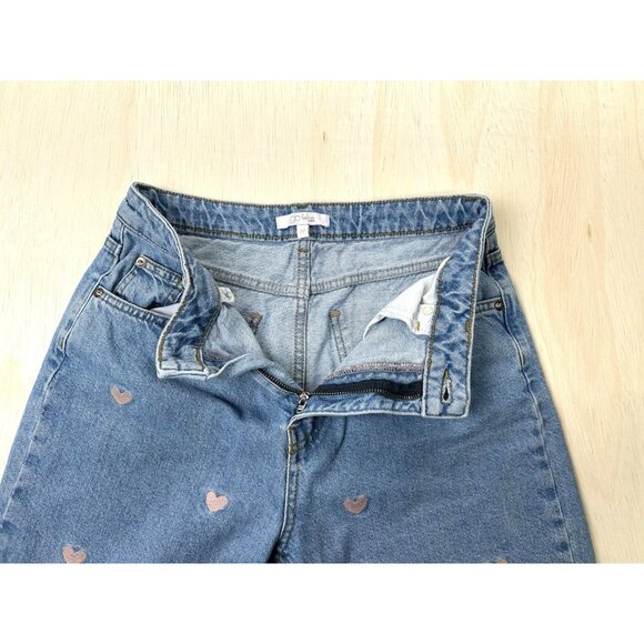 Jeans With Embroidered Hearts Women’s Size 27 Glo Fashion - Picture 10 of 14
